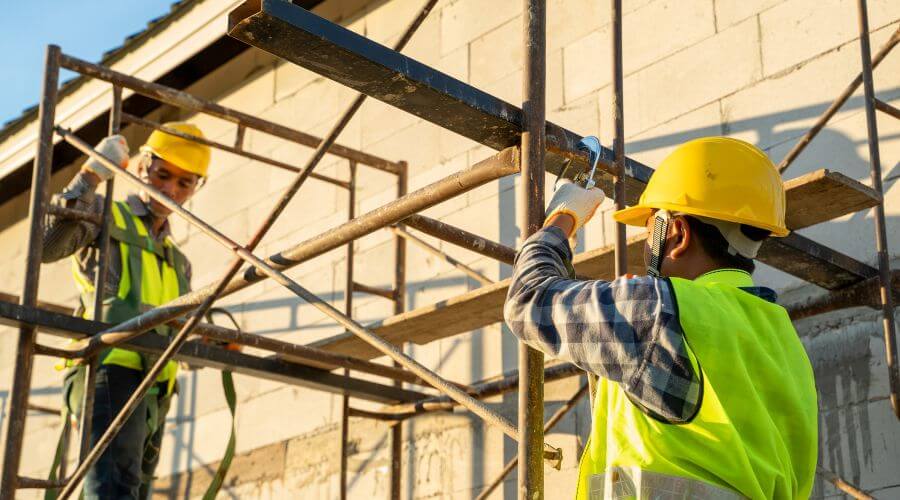 Professional residential roofers in Russellville, IN